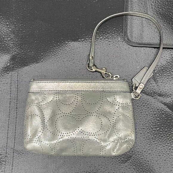 COACH Perforated Signature Wristlet | Gunmetal | F45561 - Picture 6 of 8
